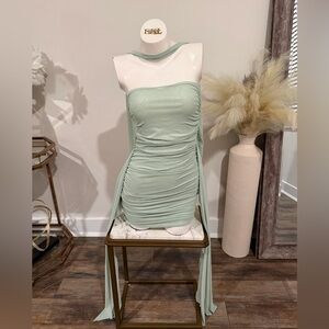 Elegant Mint Green Strapless Dress